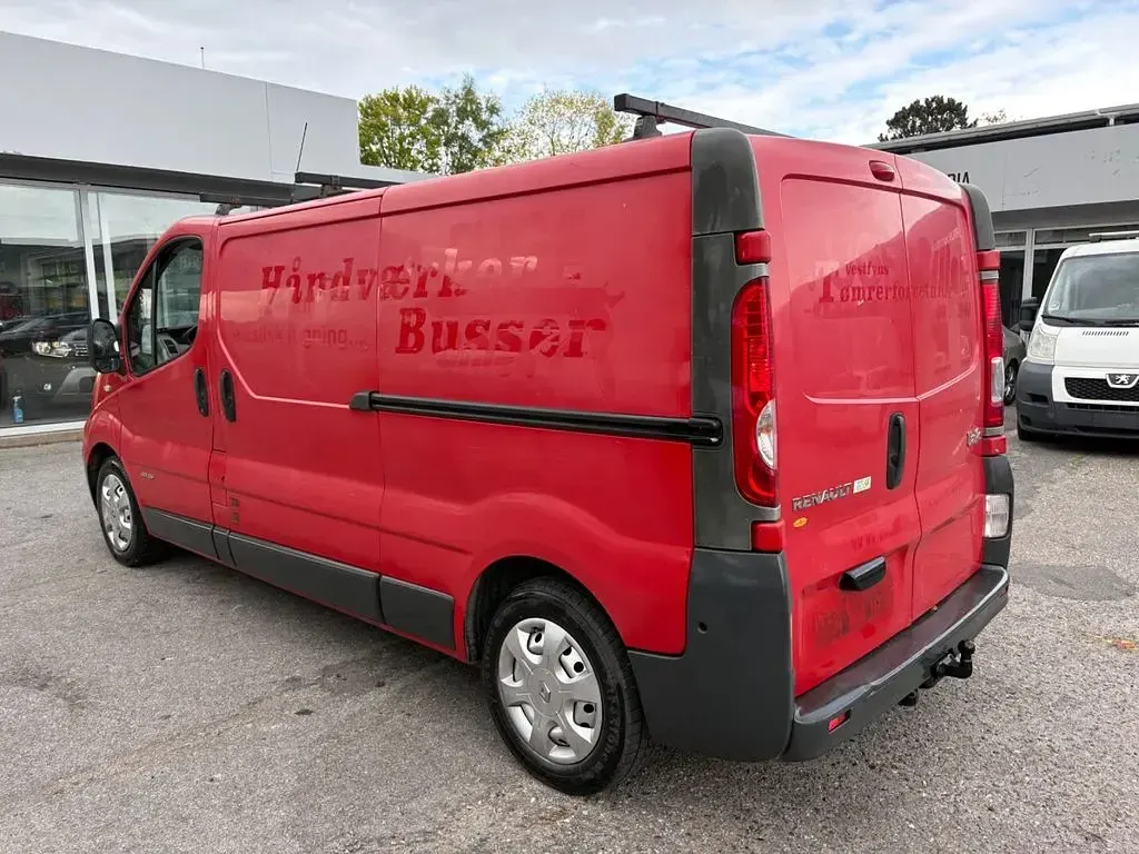 Usata Renault Trafic 2011 Rosso Monovolume