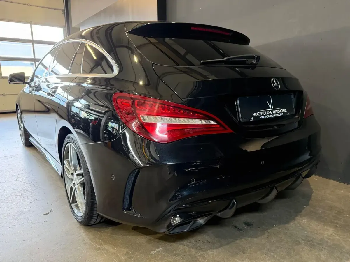 Gebraucht Mercedes CLA200 Shooting Brake AMG line 156 PS (114 kW) 2017 Schwarz Kombi