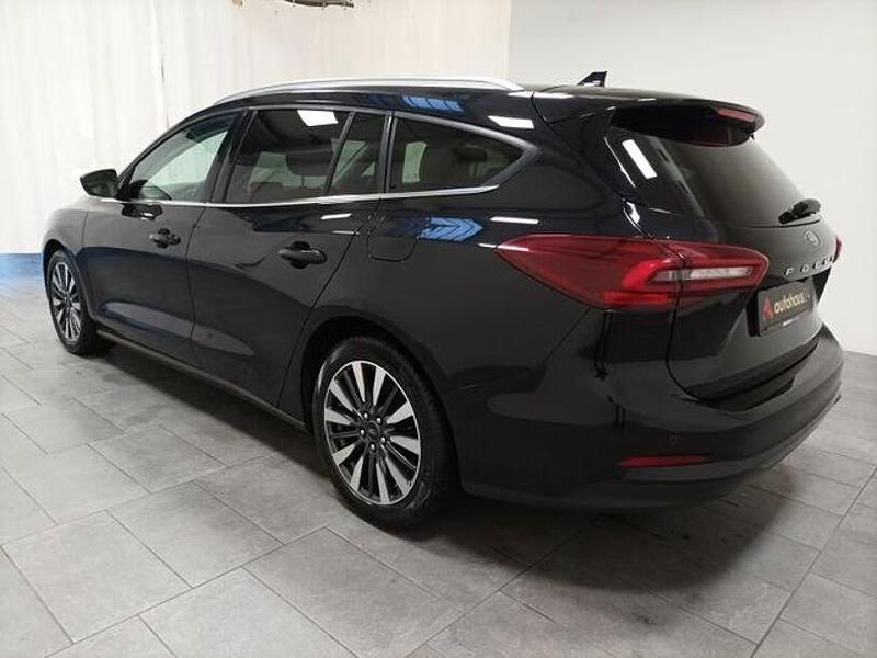Gebraucht Ford Focus Titanium 125 PS (91 kW) 2022 Schwarz Kombi