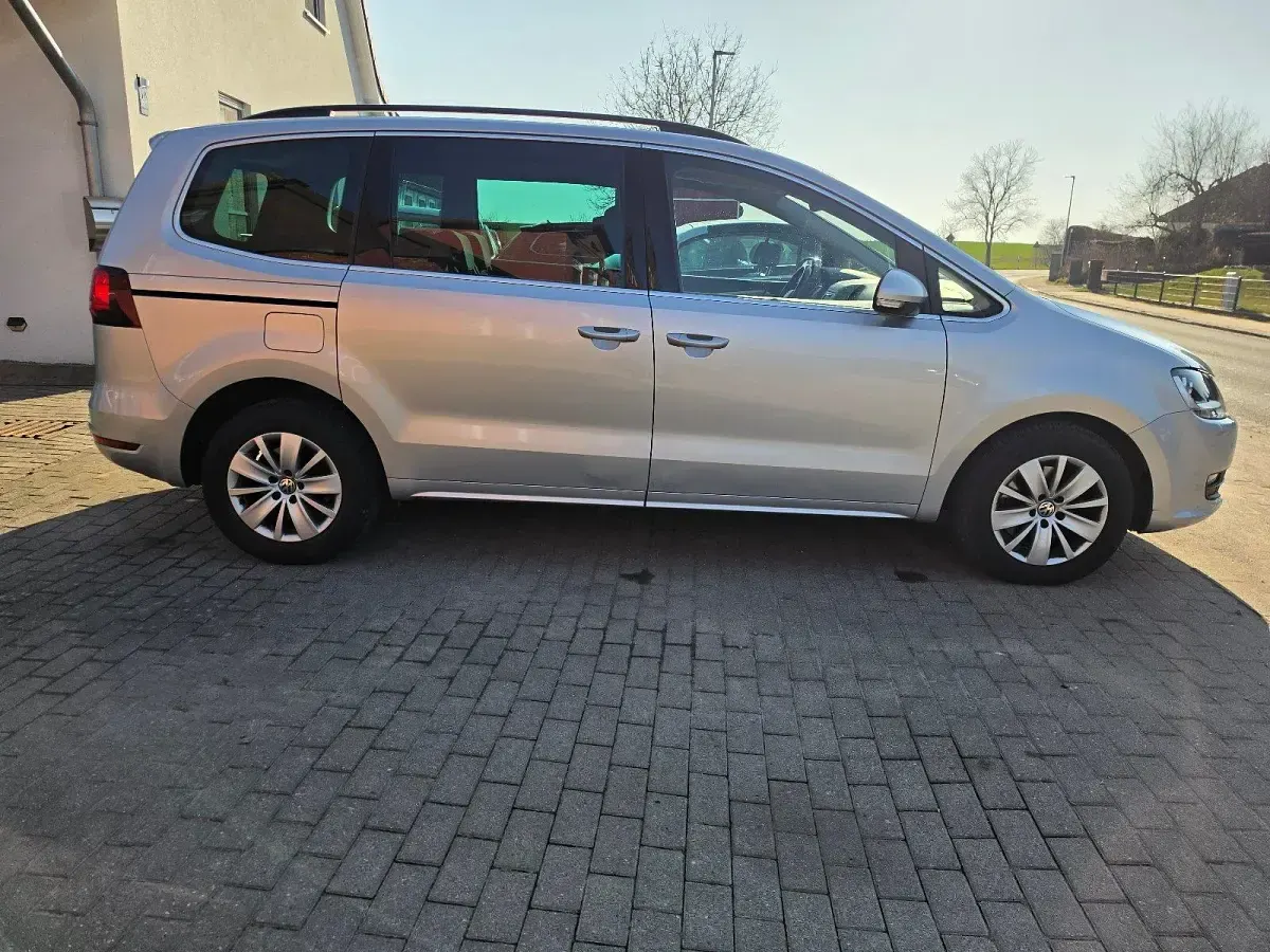 Gebraucht VW Sharan 150 PS (110 kW) 2015 Schwarz Van / Kleinbus