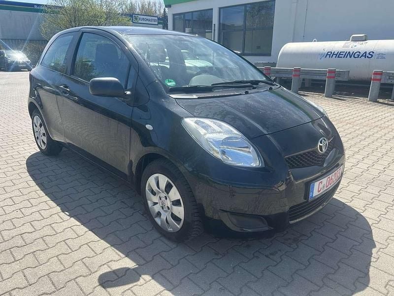 Gebraucht Toyota Yaris Cool 90 PS (66 kW) 2009 Black mica / ink Kleinwagen
