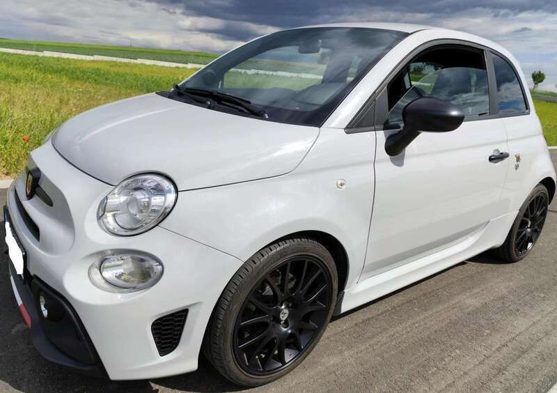 Grau Gebraucht 2021 Abarth 595 Pista Kleinwagen | 16.600 € (Superpreis) - Bild 1/4