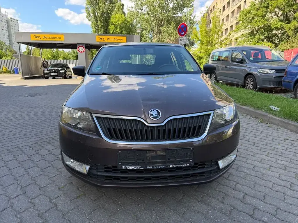 Gebraucht Skoda Rapid Cool Edition 86 PS (63 kW) 2015 Braun Kleinwagen