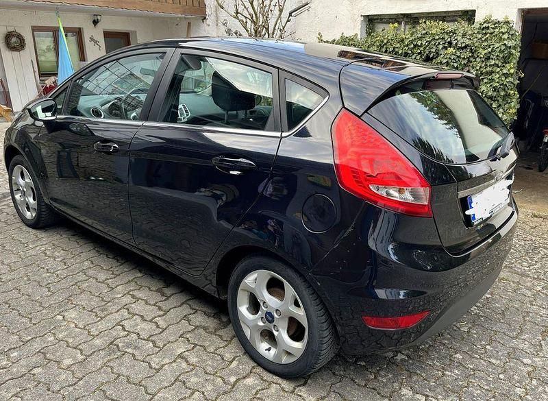 Gebraucht Ford Fiesta Titanium 82 PS (60 kW) 2009 Schwarz Kleinwagen