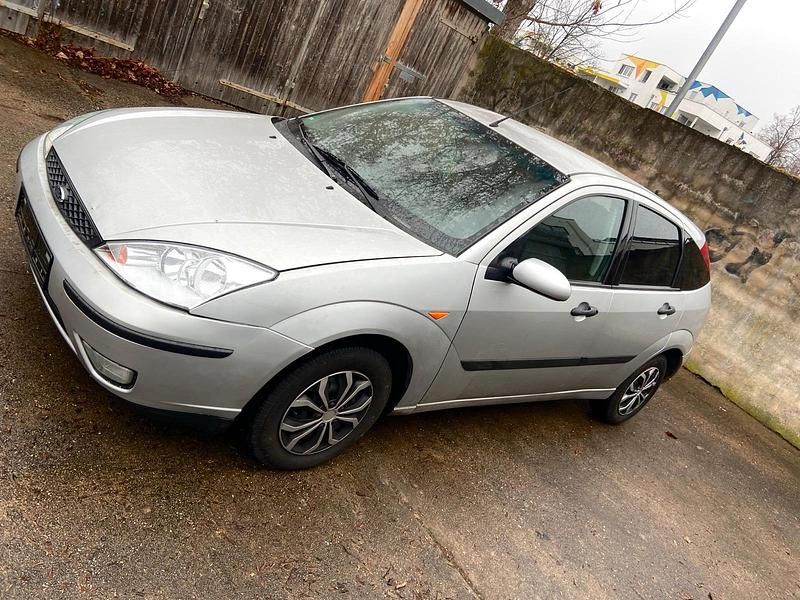 Gebraucht Ford Focus 101 PS (74 kW) 2004 Silber Kombi