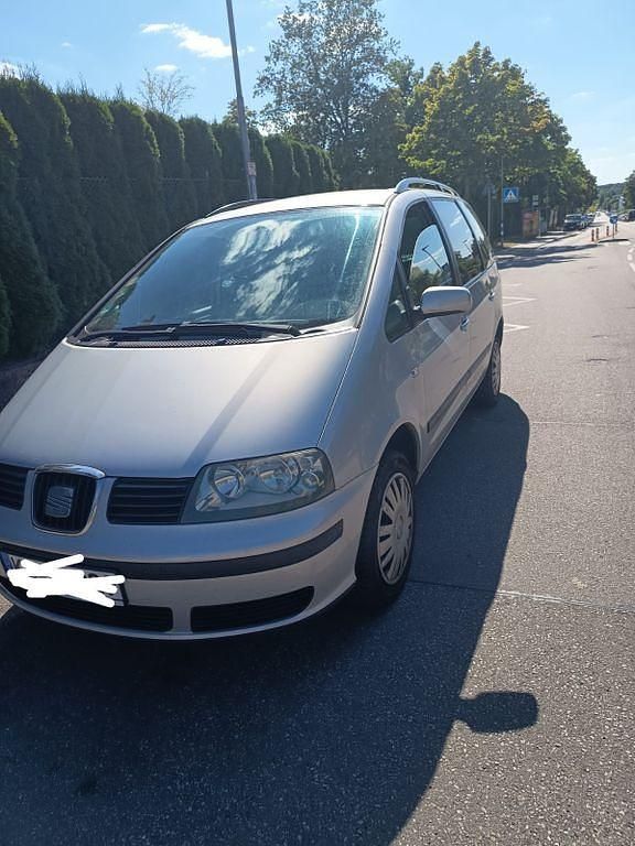 Grau Gebraucht 2003 Seat Alhambra Kids Van / Kleinbus | 2.500 € (Fairer Preis) - Bild 1/4