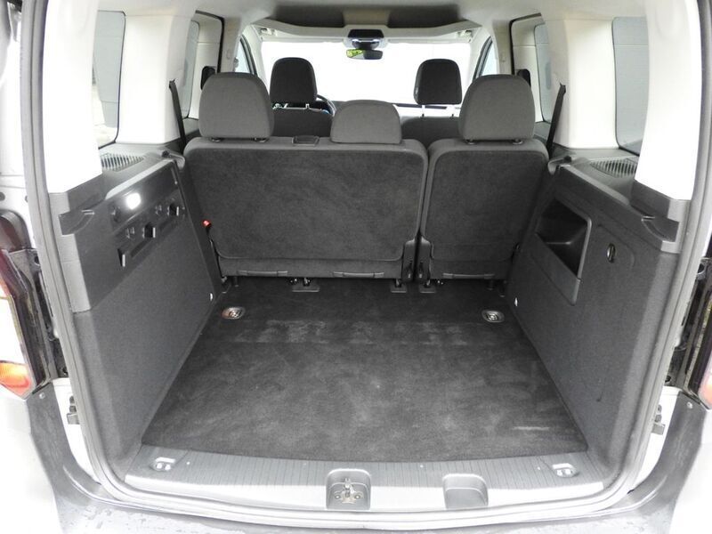 Gebraucht VW Caddy Basis 122 PS (89 kW) 2021 Silber Van / Kleinbus