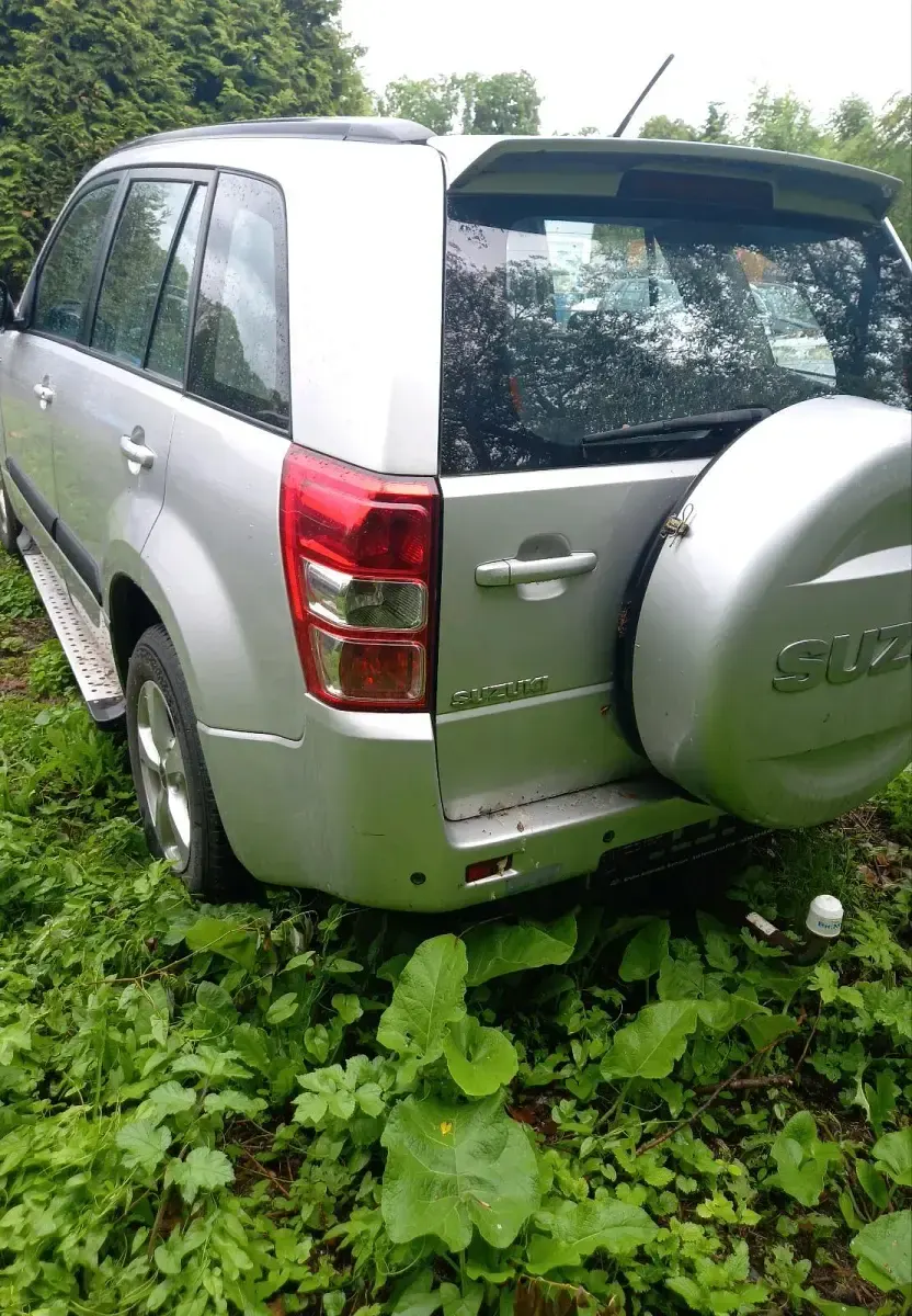 Gebraucht Suzuki Vitara 130 PS (95 kW) 2011 Silber SUV