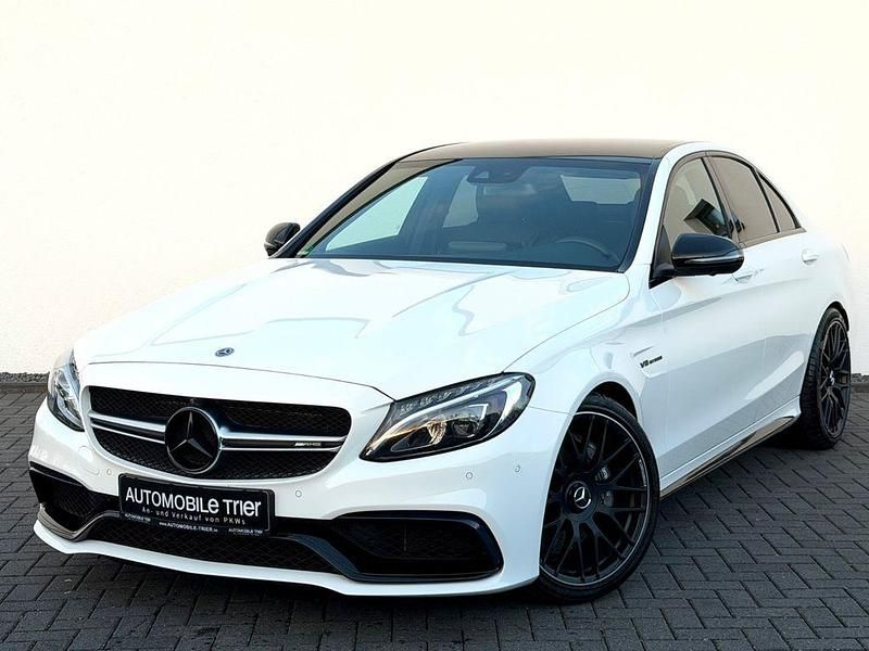 Polarweiss Gebraucht 2017 Mercedes C63 AMG AMG Limousine | 46.990 € (Fairer Preis) - Bild 1/4
