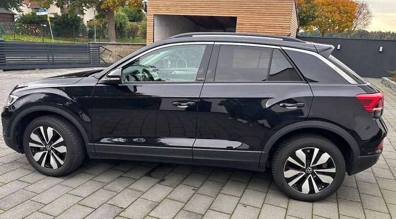 Gebraucht VW T-Roc Move 110 PS (80 kW) 2024 Schwarz SUV