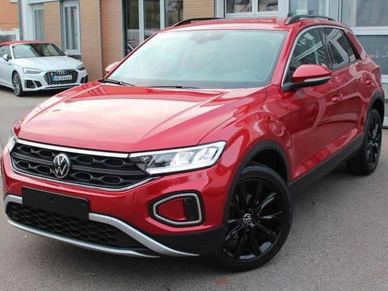 Gebraucht VW T-Roc Move 110 PS (80 kW) 2023 Rot SUV