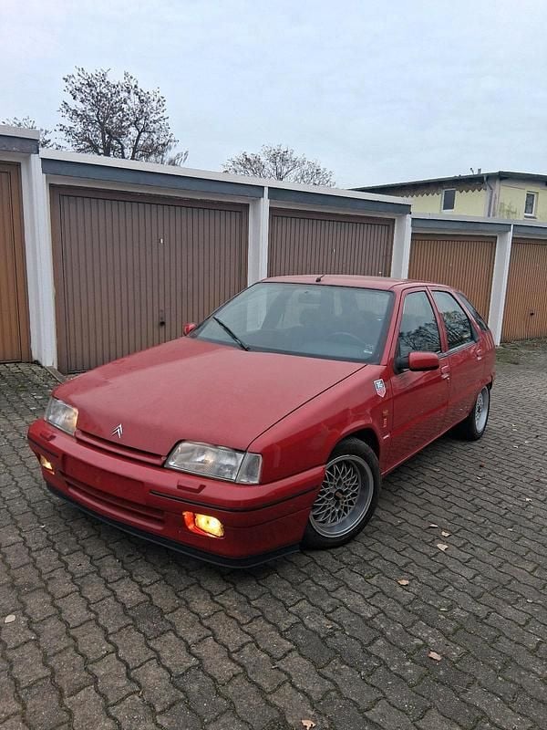 Rot Gebraucht 1993 Citroën ZX Limousine | 5.500 € - Bild 1/4