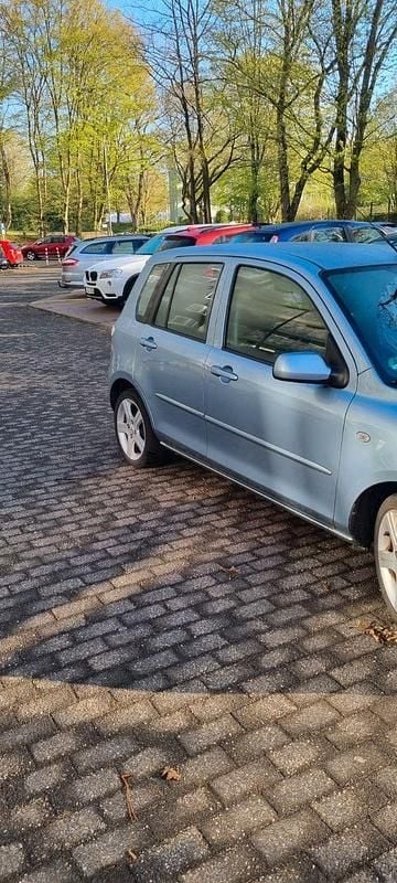 Gebraucht Mazda 2 86 PS (63 kW) 2007 Blau Kleinwagen