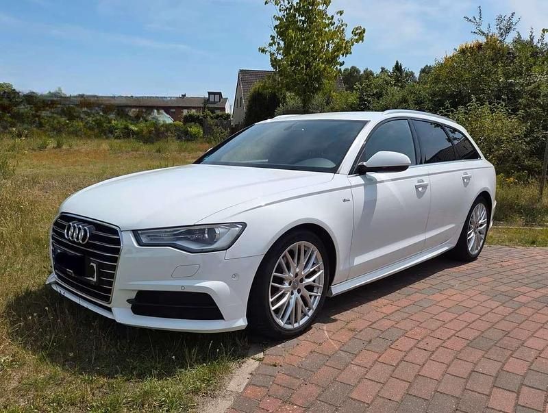 Weiß Gebraucht 2016 Audi A6 S-Line Kombi | 20.300 € (Fairer Preis) - Bild 1/4
