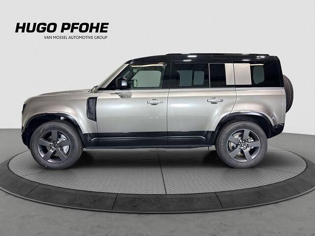 Gebraucht Land Rover Defender SE Dynamic 300 PS (220 kW) 2024 Silicon silver premium SUV