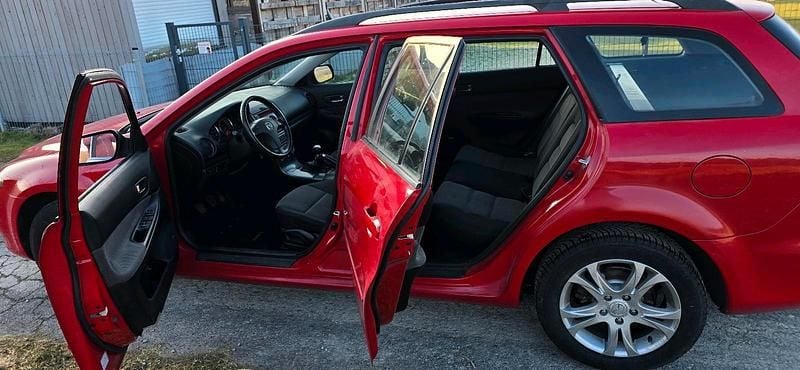 Gebraucht Mazda 6 Inclusive 166 PS (122 kW) 2002 Rot Kombi