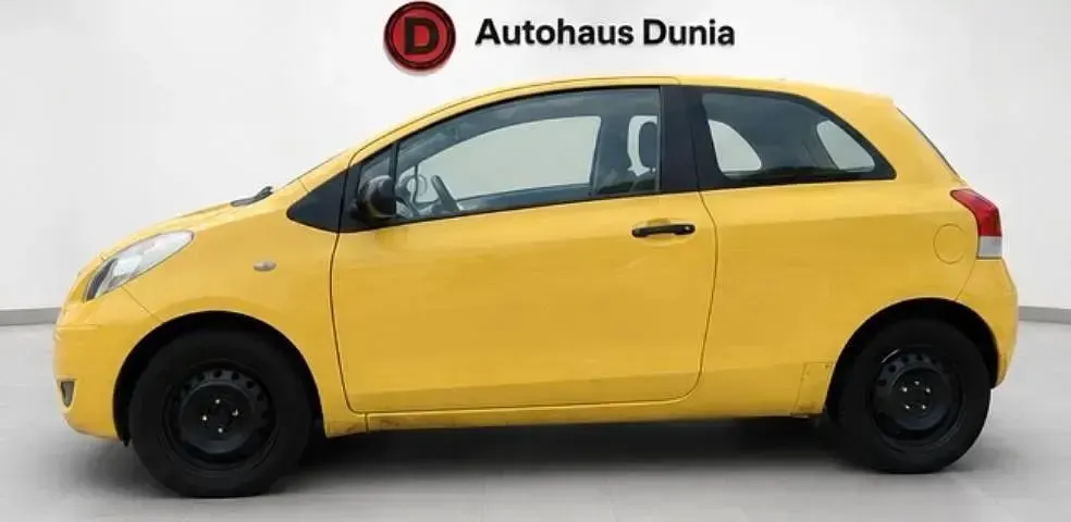 Gebraucht Toyota Yaris Cool 101 PS (74 kW) 2009 Gelb Kleinwagen