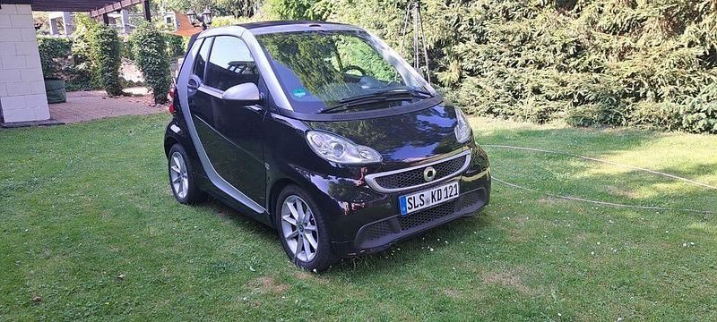 Schwarz Gebraucht 2014 Smart ForTwo Cabrio Cabrio | 7.200 € (Guter Preis) - Bild 1/2