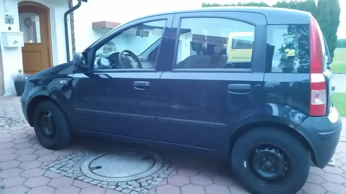Gebraucht Fiat Panda 69 PS (50 kW) 2011 Blau Kleinwagen