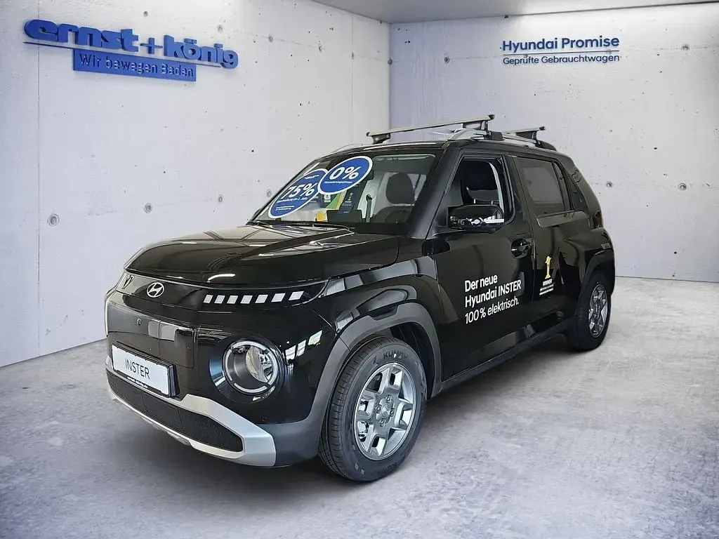 Gebraucht Hyundai Inster Trend 71 kW (97 PS) 2025 Schwarz Kleinwagen
