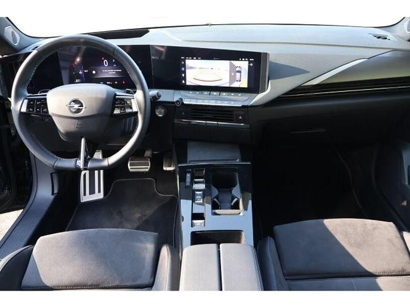 Gebraucht Opel Astra Ultimate 131 PS (96 kW) 2024 Schwarz Kombi