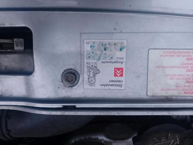 Gebraucht Citroën Saxo 60 PS (44 kW) 1998 Silber Kleinwagen