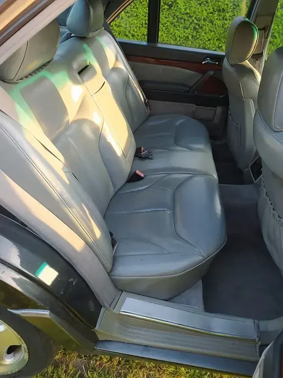 Gebraucht Mercedes S300 150 PS (110 kW) 1993 Schwarz Limousine
