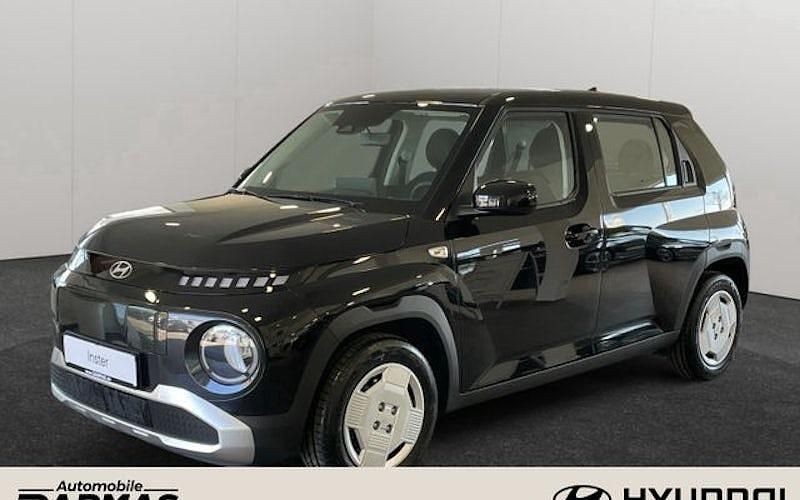 Schwarz Neu 2025 Hyundai Inster Select Kleinwagen | 22.390 € (Superpreis) - Bild 1/4