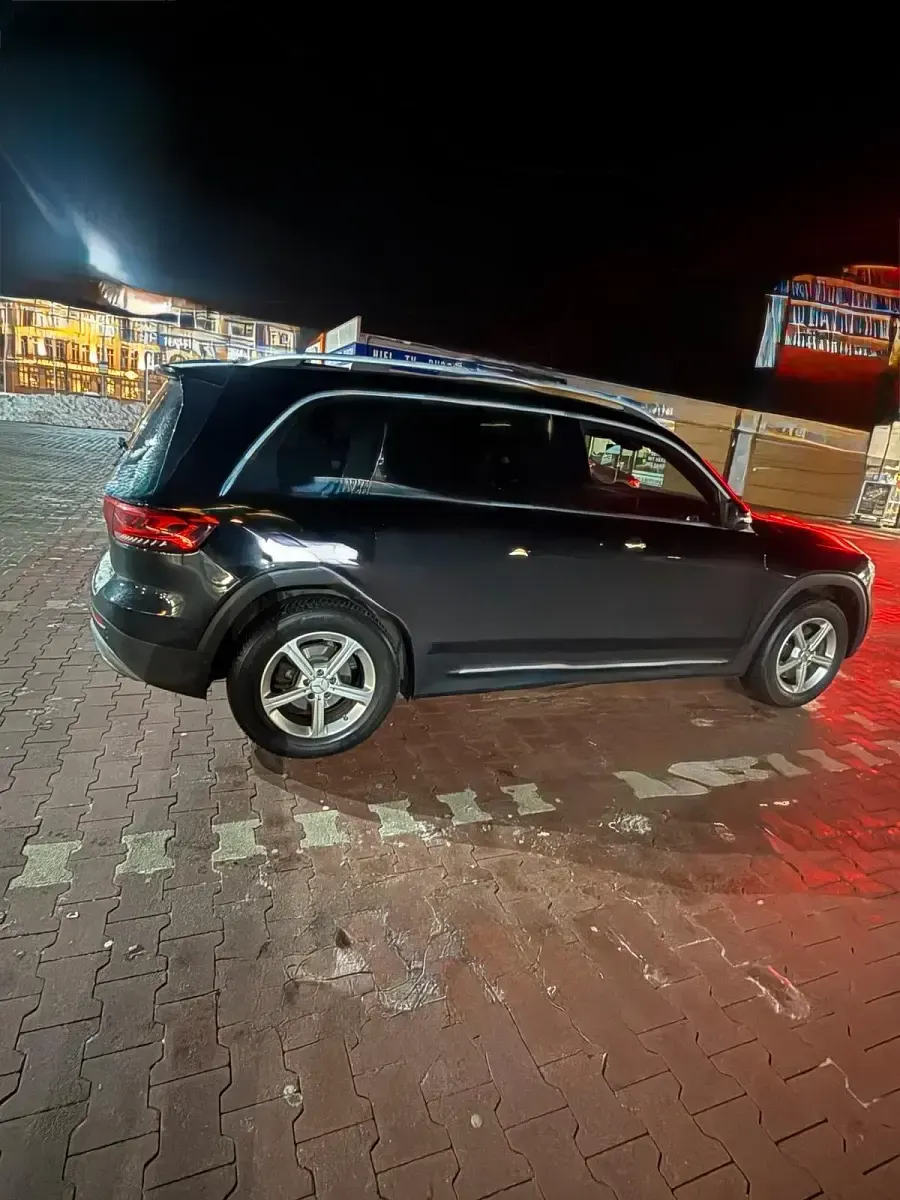 Gebraucht Mercedes GLB200 200 PS (147 kW) 2025 Schwarz SUV