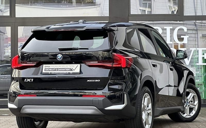 Gebraucht BMW iX1 Performance 230 kW (313 PS) 2023 Schwarz SUV