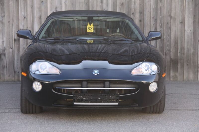 Schwarz Gebraucht 2005 Jaguar XK8 Cabrio | 39.999 € - Bild 1/4