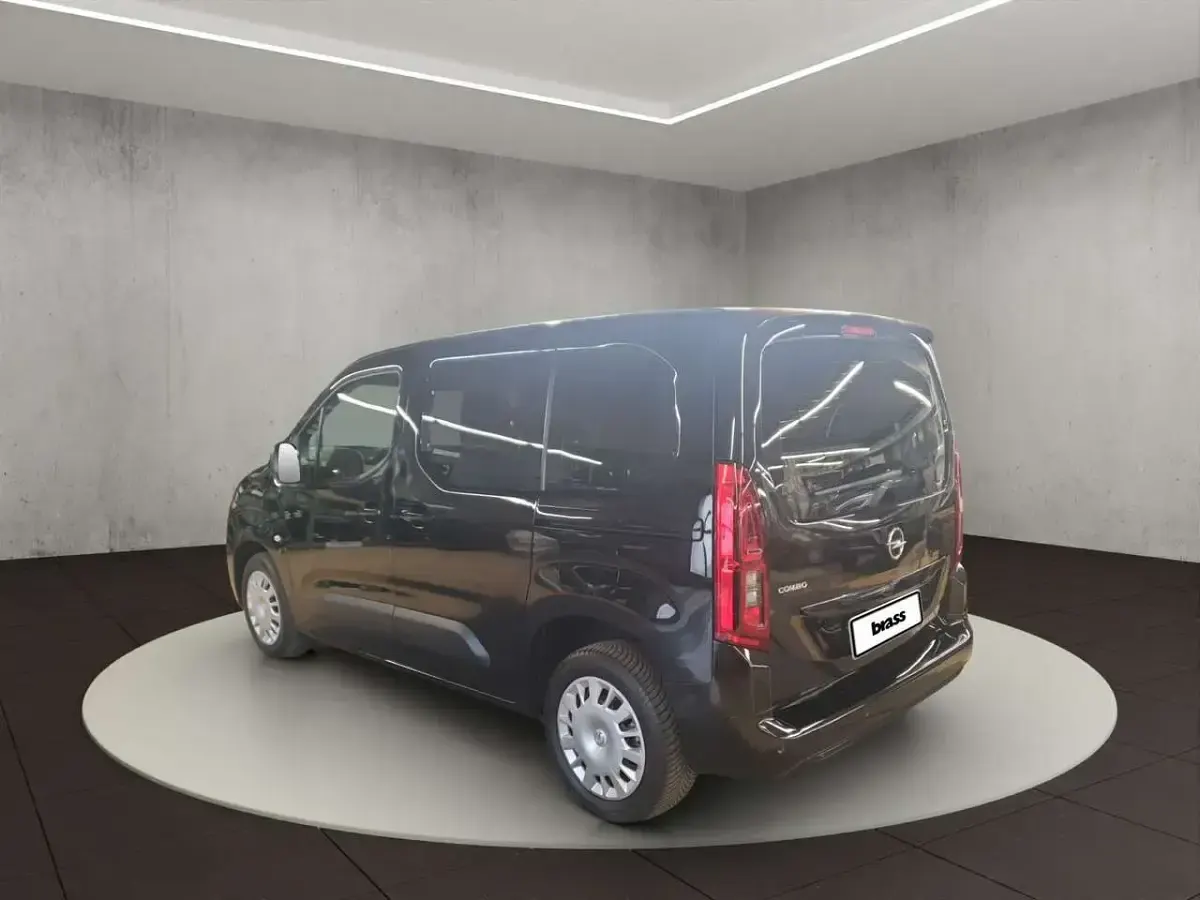 Occasion Opel Combo Life Edition 102 ch (75 kW) 2021 Noir Monospace