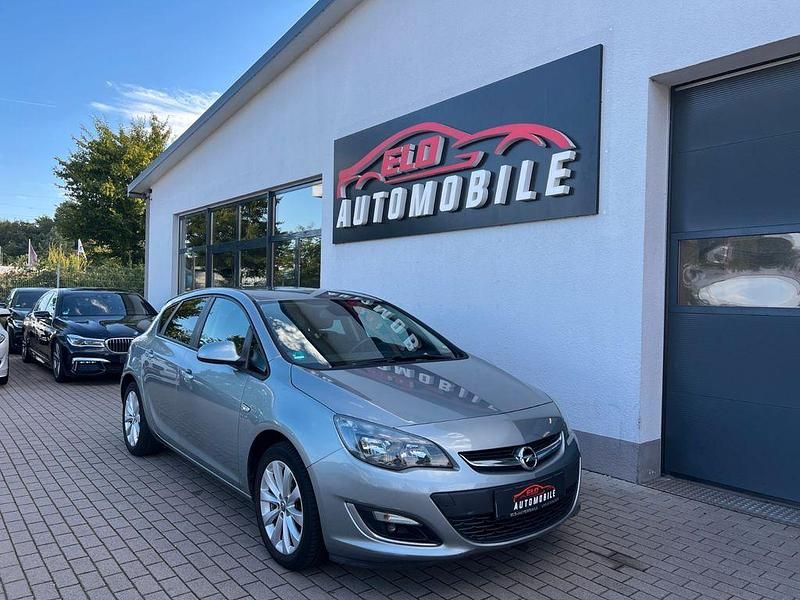 Silber Gebraucht 2013 Opel Astra Active Limousine | 5.900 € (Guter Preis) - Bild 1/4