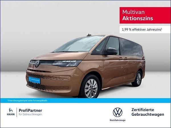 Orange (copper bronze metallic) Gebraucht 2024 VW T7 Life Van | 52.291 € (Fairer Preis) - Bild 1/3