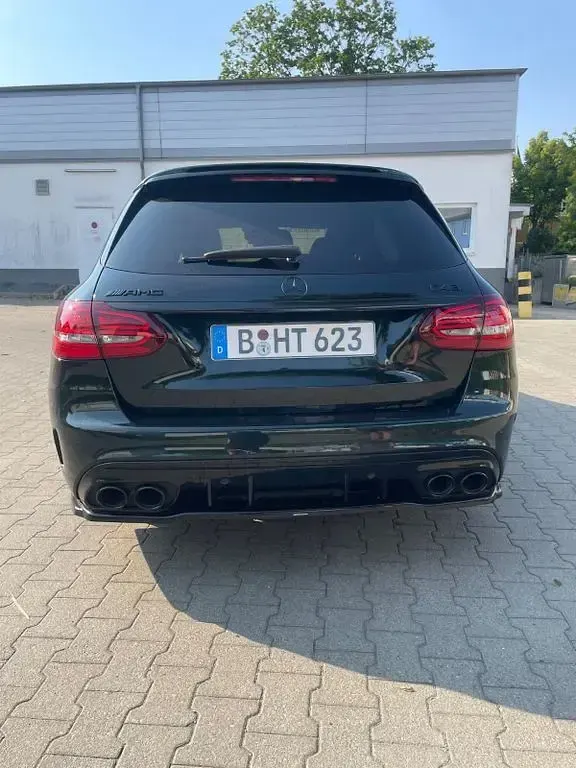 Gebraucht Mercedes C43 AMG AMG 390 PS (286 kW) 2019 Grün Limousine