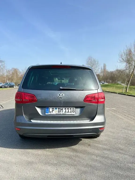 Gebraucht VW Sharan Highline 170 PS (125 kW) 2011 Grau Van / Kleinbus
