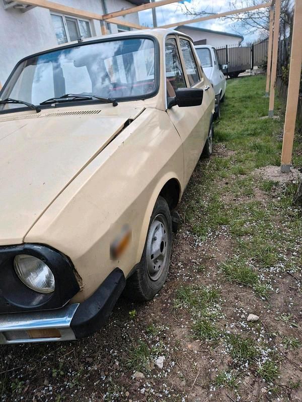 Usado Dacia 1310 56 HP (41 kW) 1987 Bege Sedan