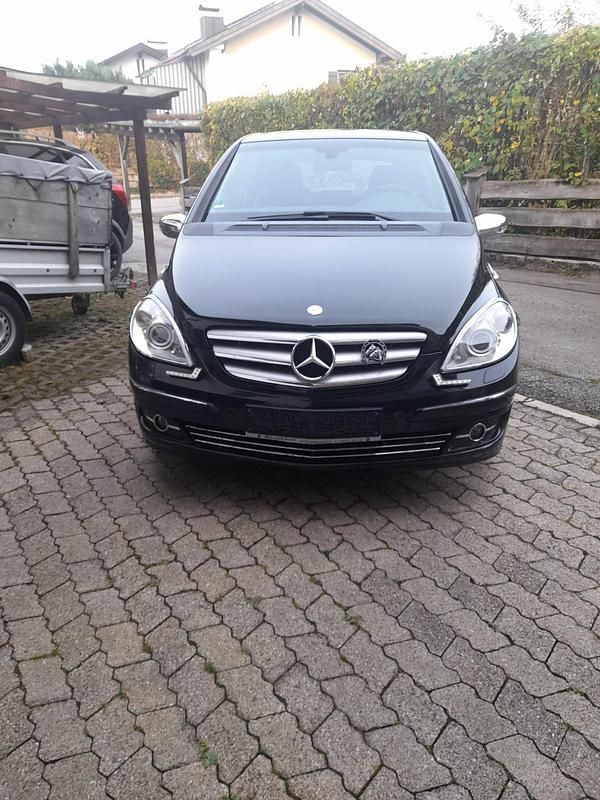 Schwarz Gebraucht 2007 Mercedes B200 Van / Kleinbus | 3.500 € (Guter Preis) - Bild 1/4