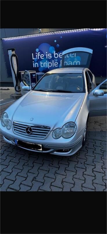 Silber Gebraucht 2005 Mercedes C180 Sport Edition Coupé | 2.500 € (Fairer Preis) - Bild 1/4