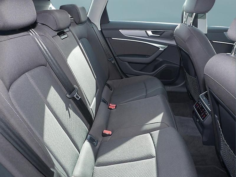 Second-hand Audi A6 299 CP (219 kW) 2022 Albastru Break