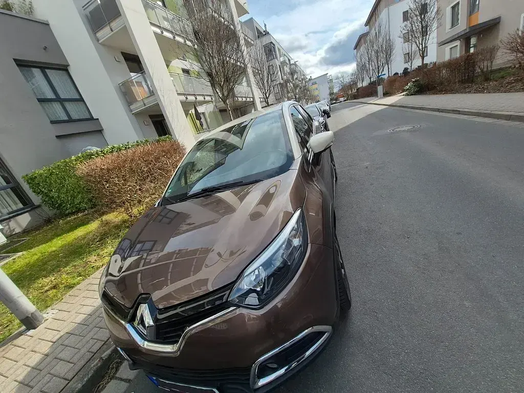 Gebraucht Renault Captur Crossborder 120 PS (88 kW) 2016 Braun SUV