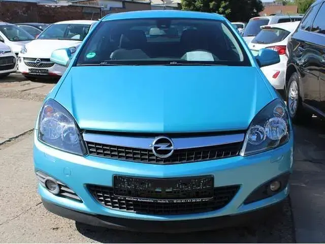 Gebraucht Opel Astra GTC Edition 116 PS (85 kW) 2009 Aquamarin mi2 Kleinwagen