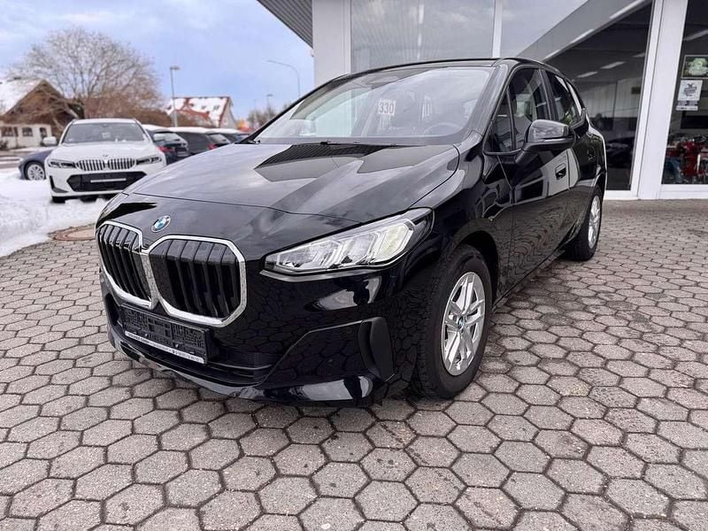 Gebraucht BMW 218 Active Tourer 150 PS (110 kW) 2024 Schwarz Van / Kleinbus