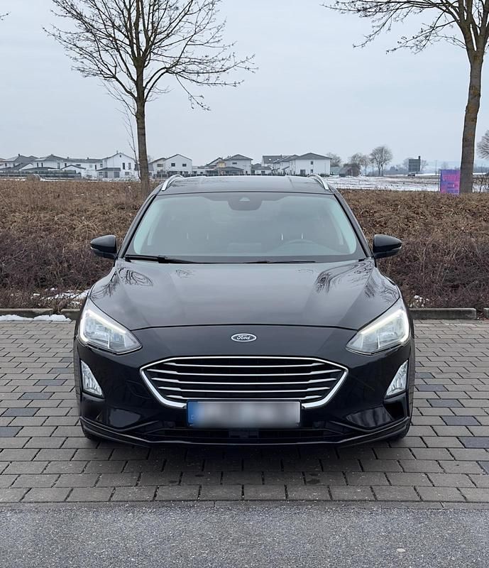 Gebraucht Ford Focus 120 PS (88 kW) 2021 Schwarz Kombi