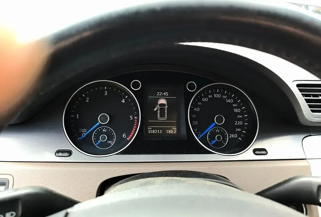 Gebraucht VW Passat Highline 140 PS (102 kW) 2006 Braun Kombi