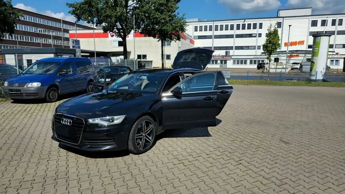 Gebraucht Audi A6 204 PS (150 kW) 2012 Schwarz Kombi