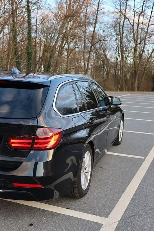 Gebraucht BMW 320 Luxury Line 184 PS (135 kW) 2014 Schwarz Kombi
