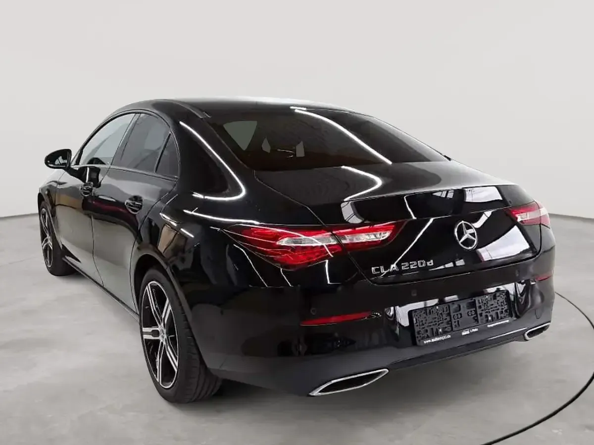 Gebraucht Mercedes CLA220 Progressive 191 PS (140 kW) 2023 Nachtschwarz Coupé