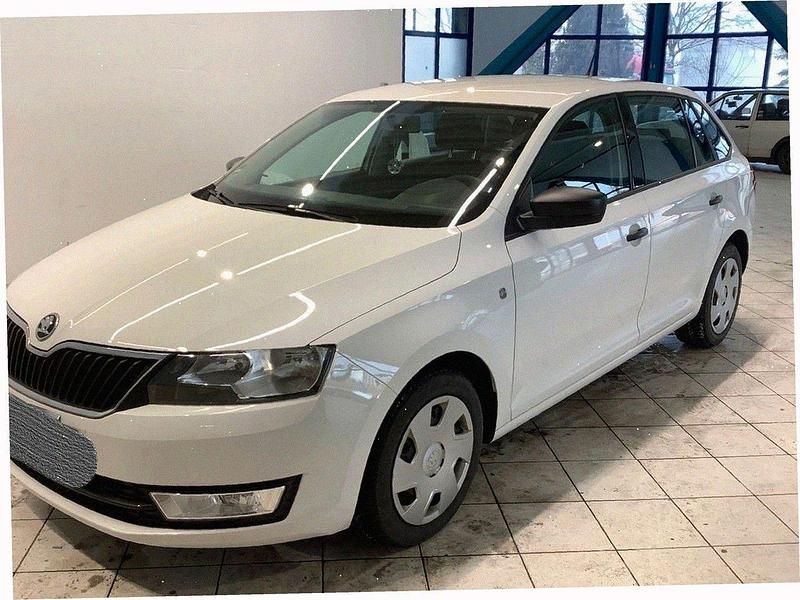 Weiß Gebraucht 2015 Skoda Rapid Active Limousine | 5.500 € (Guter Preis) - Bild 1/4