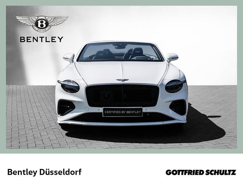 Gebraucht Bentley Continental 782 PS (575 kW) 2025 Glacier white Limousine